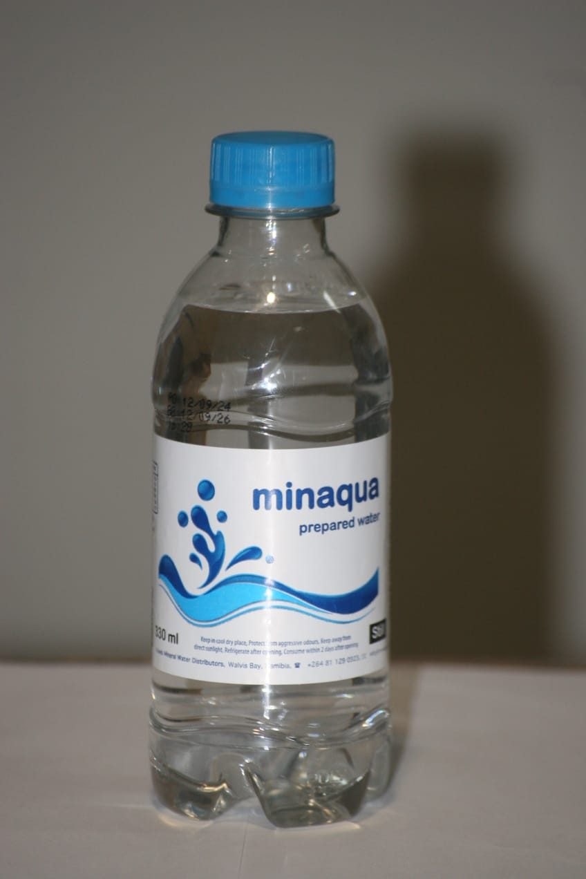 Minaqua 330ml still water bottle