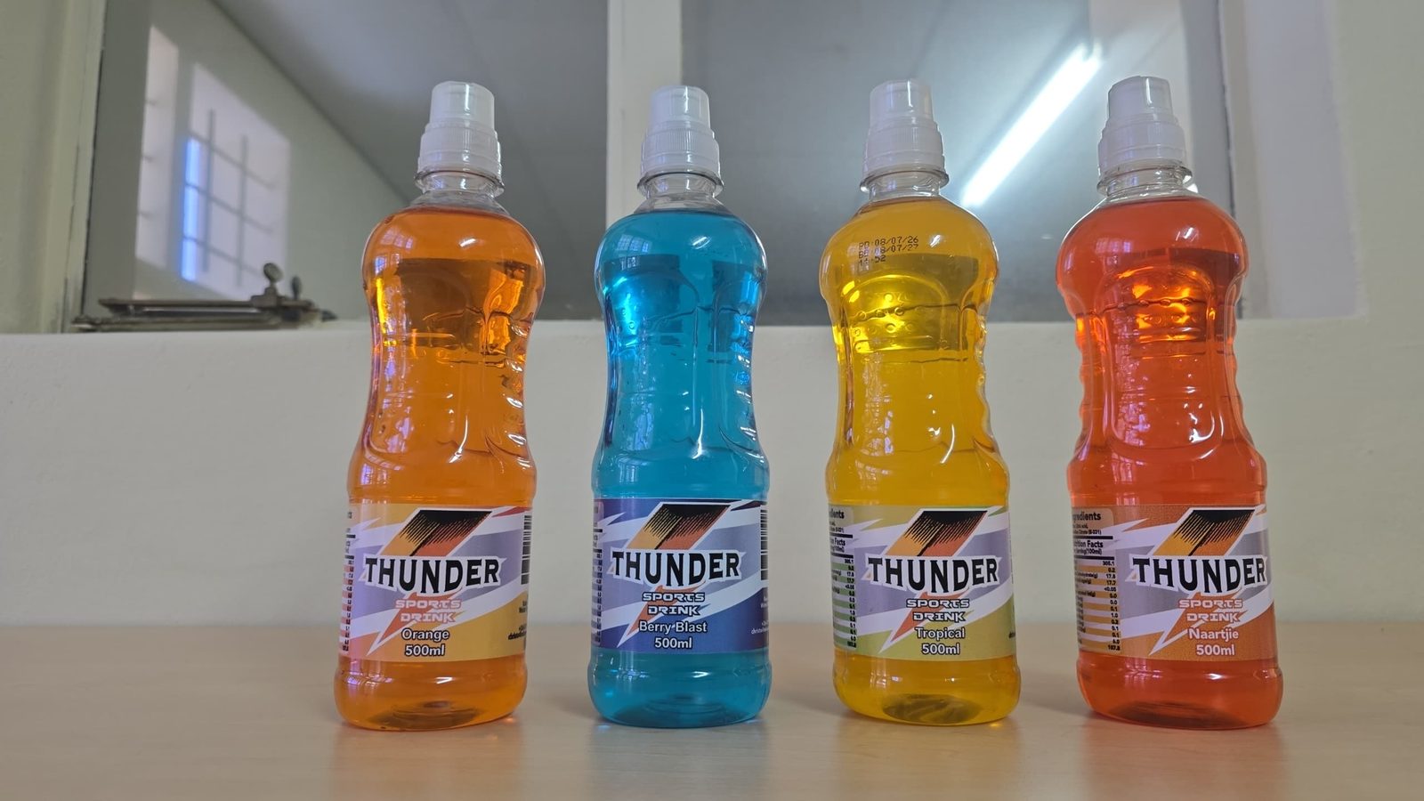 Thunder 500ml sports drink range